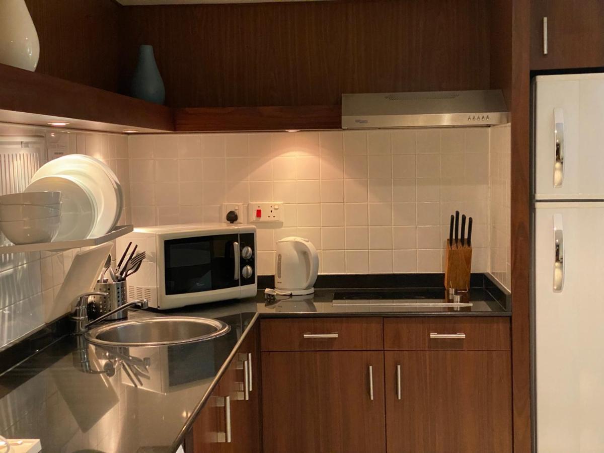 Phoenix Plaza Hotel Apartments Abu Dabi Dış mekan fotoğraf