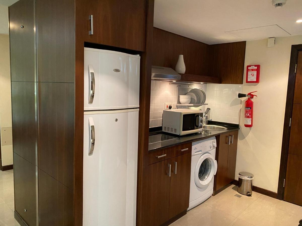 Phoenix Plaza Hotel Apartments Abu Dabi Dış mekan fotoğraf