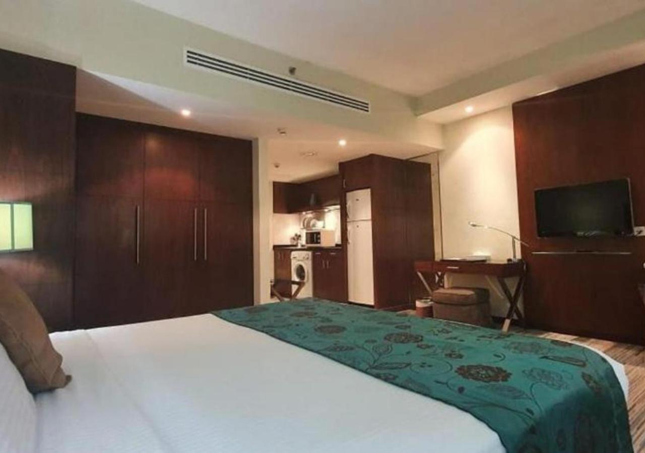 Phoenix Plaza Hotel Apartments Abu Dabi Dış mekan fotoğraf