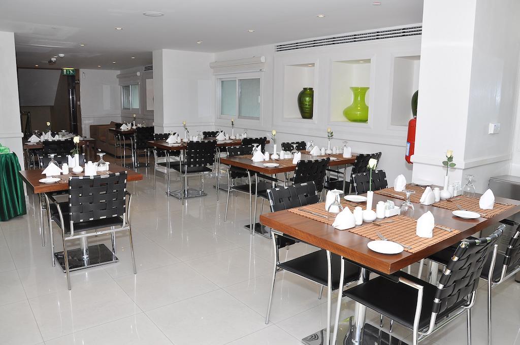 Phoenix Plaza Hotel Apartments Abu Dabi Dış mekan fotoğraf